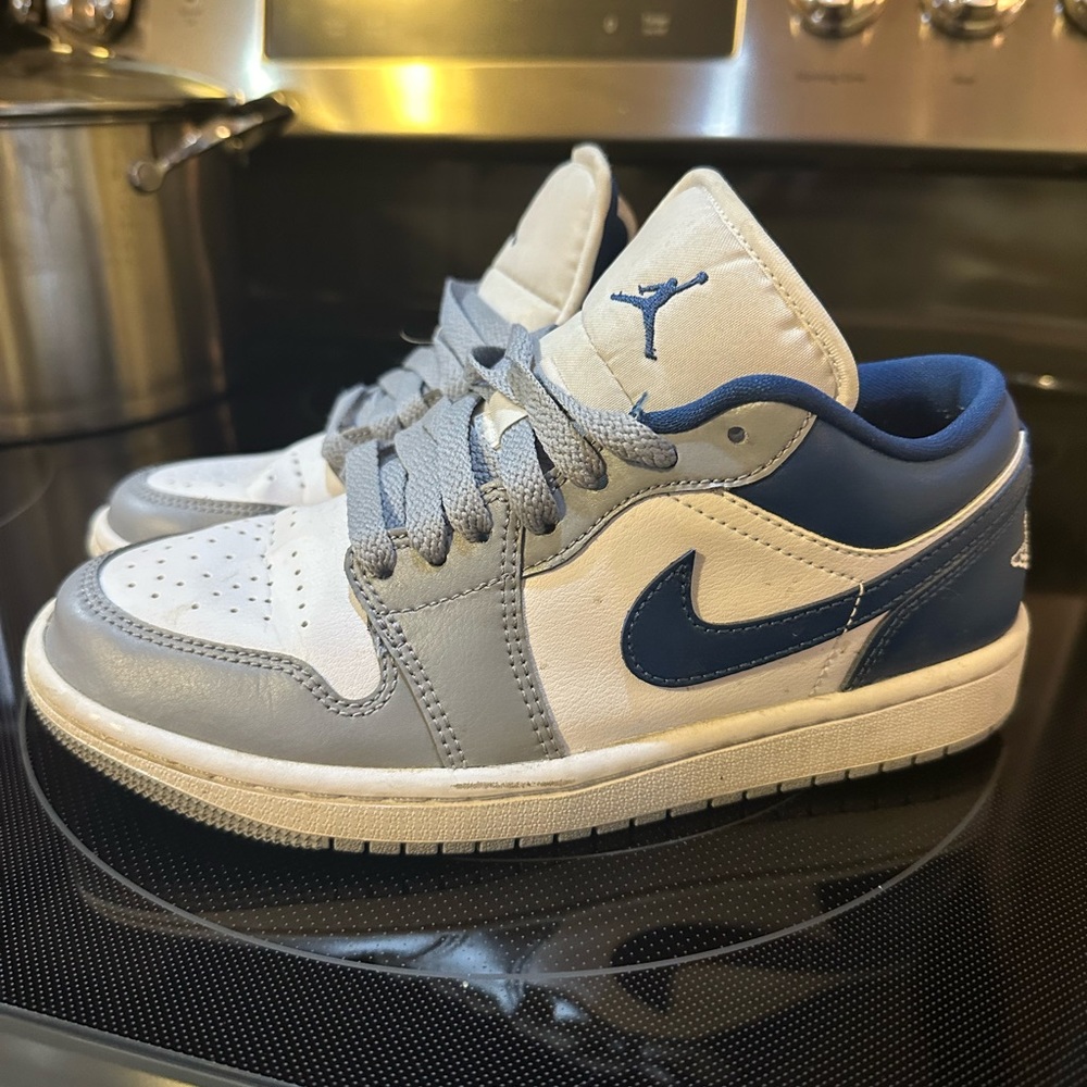nike low jordan